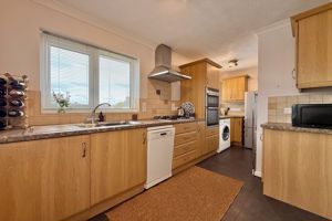 Kitchen- click for photo gallery